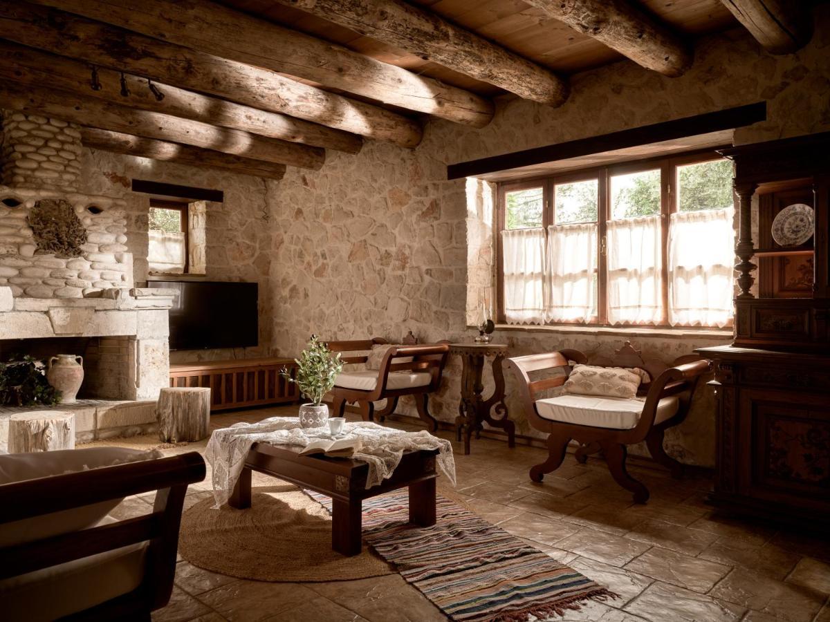 Vafias Villa - Tranquil Location, Ideal For Large Groups, By Zantewize Lithakiá Kültér fotó